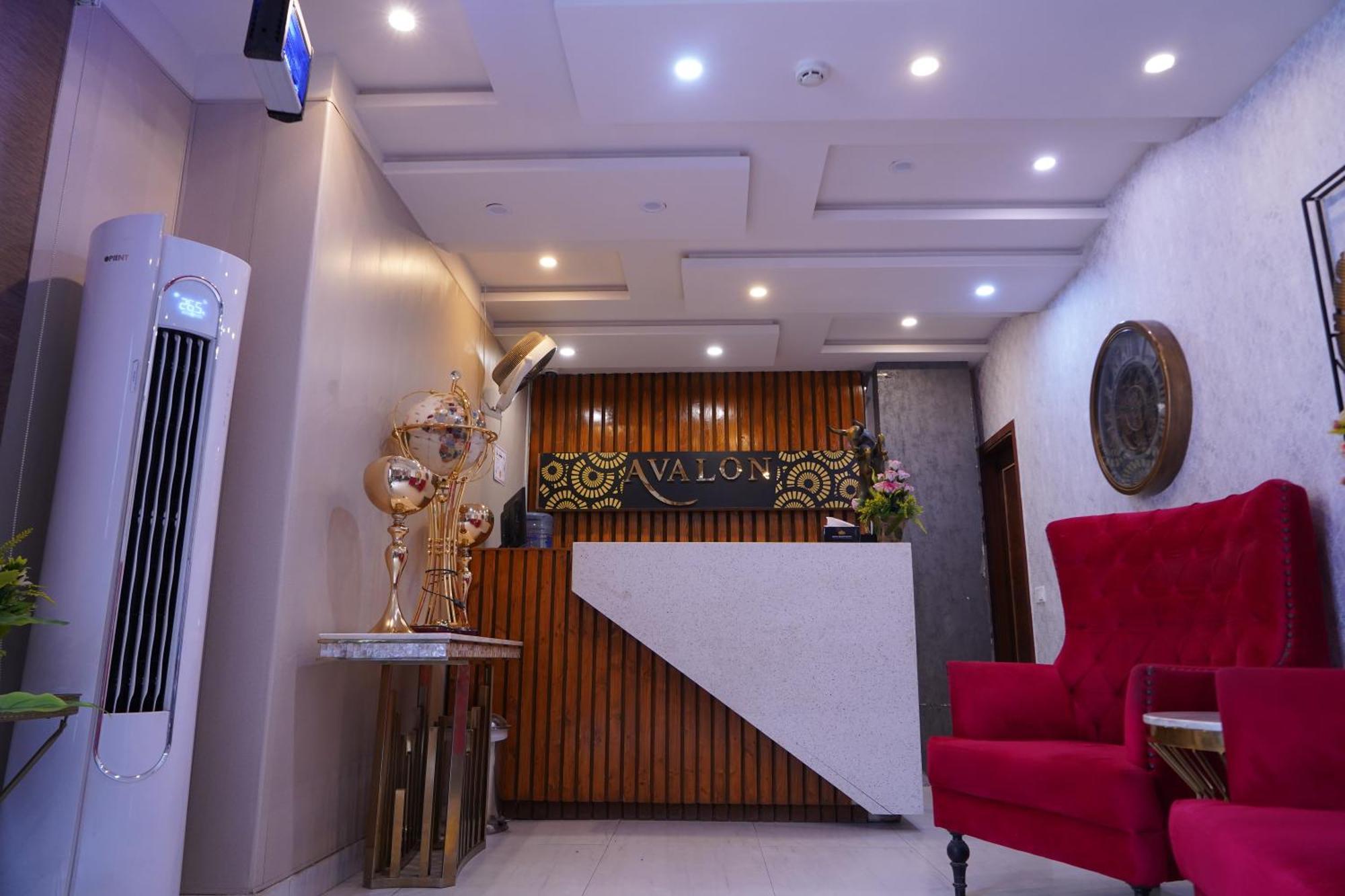 Hotel Avalon Suites ムルターン エクステリア 写真