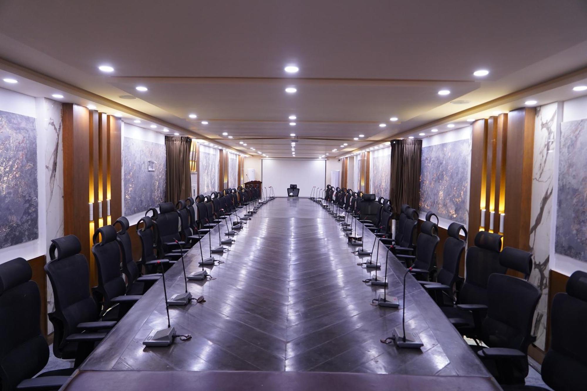 Hotel Avalon Suites ムルターン エクステリア 写真