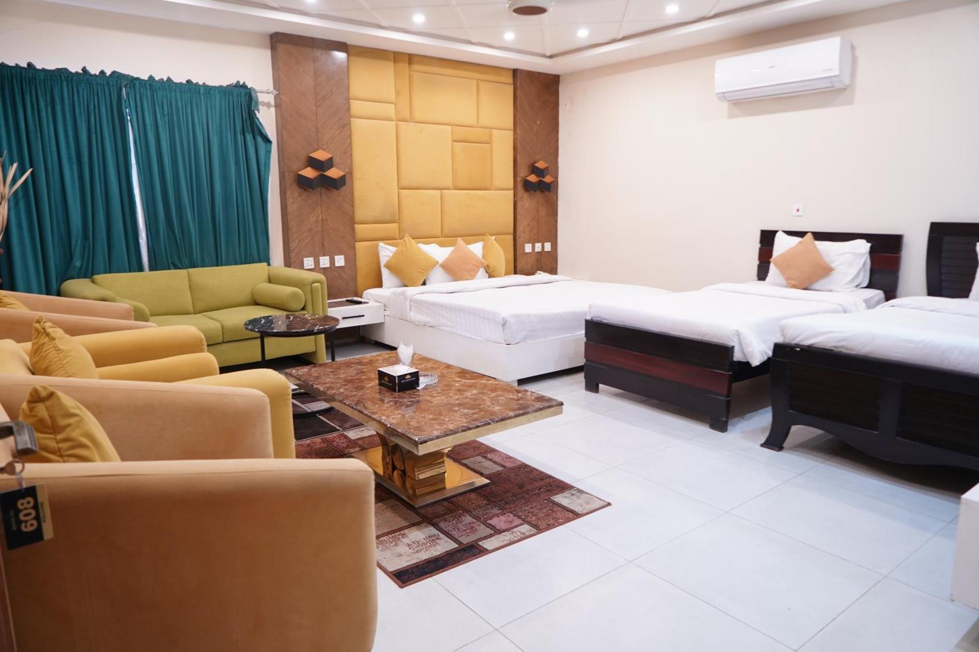 Hotel Avalon Suites ムルターン エクステリア 写真